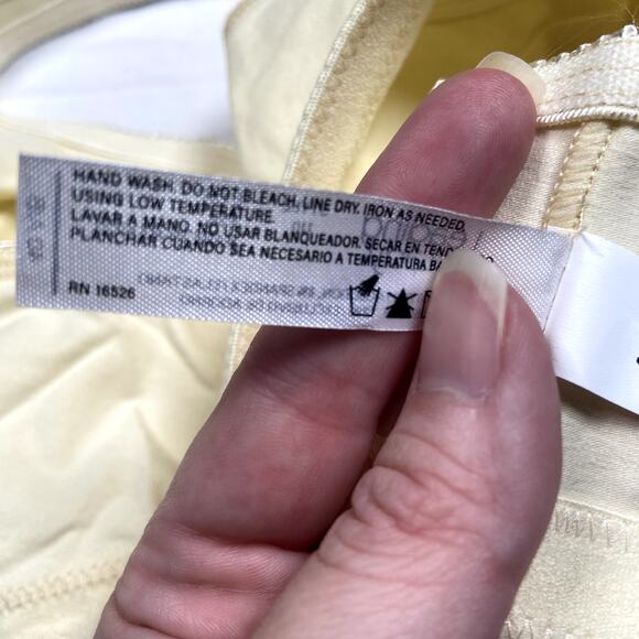 Leading Lady Meryl 40 A/B Cotton Front Close Leisure Bra Yellow NWOT - Picture 3 of 4